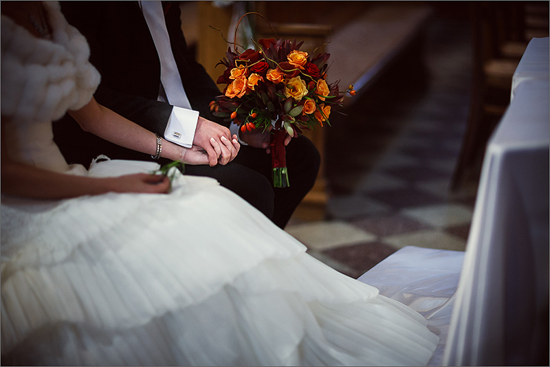 Fotografia ślubna i weselna przygotowania ceremonia dłonie
