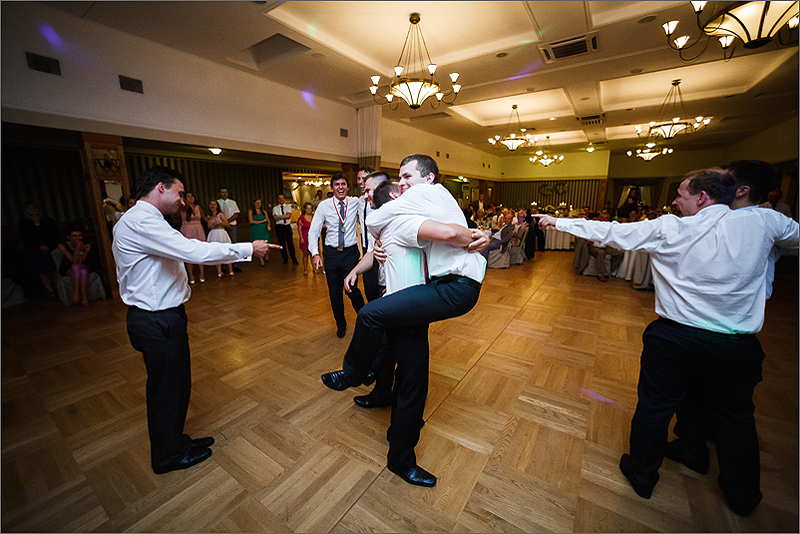 Zdjęcia reportażowe ślubne