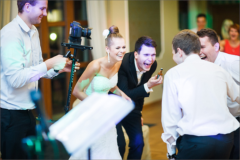 Zdjęcia reportażowe ślubne