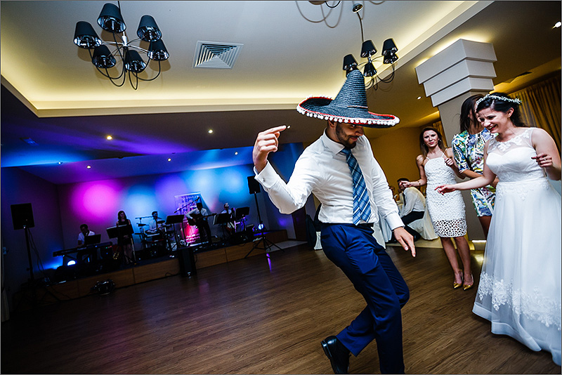 Zdjęcia ślubne zabawa wesele