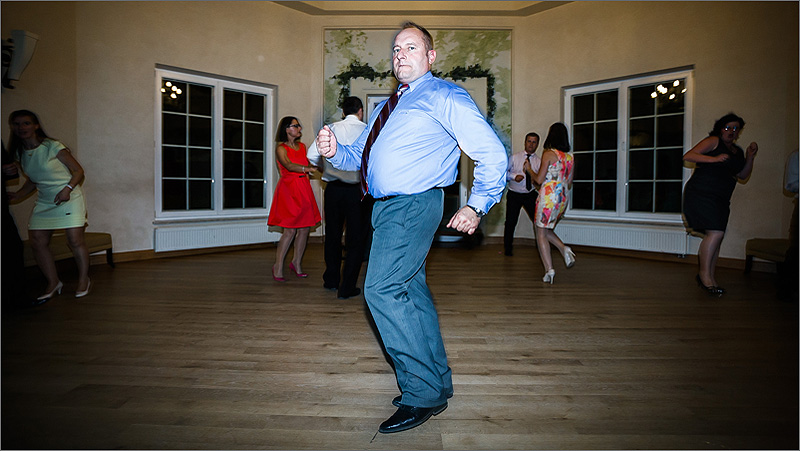 Fotografia ślubna reportaż Rzeszów taniec goście