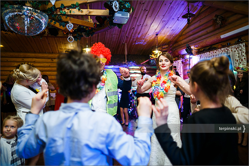 Reportaż ślubny Rzeszów panna młoda taniec
