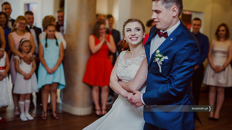 Zdjęcia Ślubne Rzeszów pierwszy taniec
