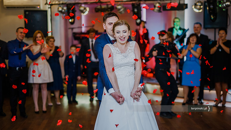 Zdjęcia Ślubne Rzeszów pierwszy taniec