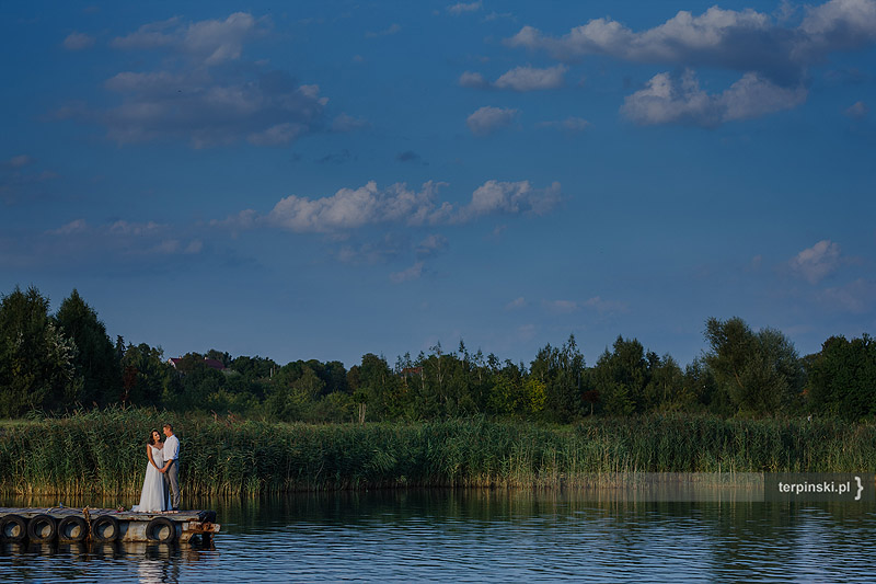 Fotografia ślubna plener na wodzie stalowa wola 