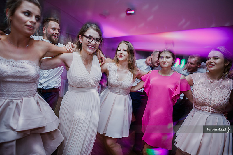 Sesja ślubna zabawa