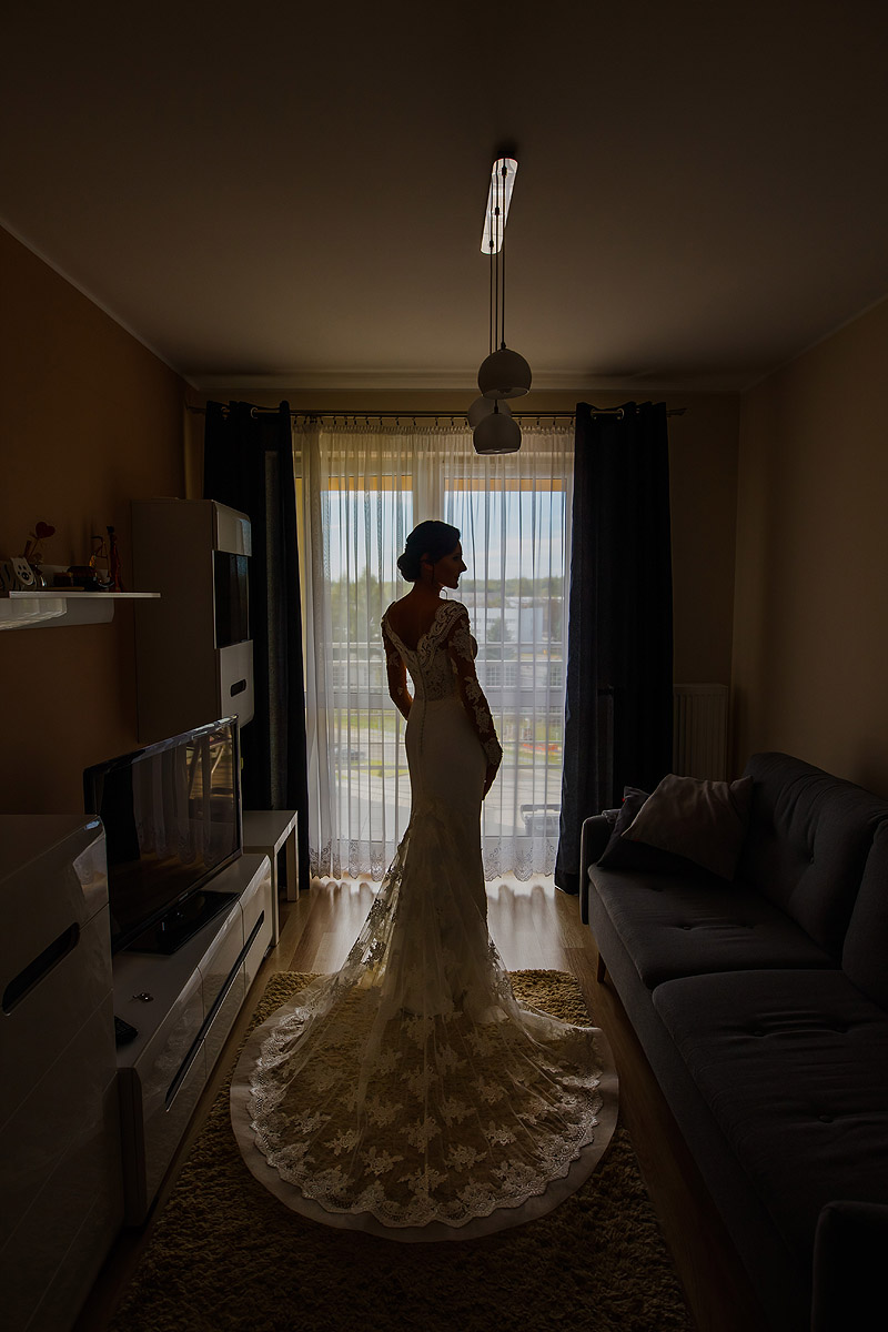 Fotografia Ślubna przygotowania suknia ślubna