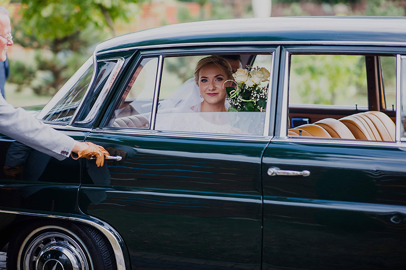 Pani młoda auto do ślubu
