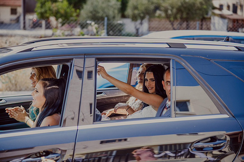 Fotoreportaż ślubny Cypr przygotowania młoda