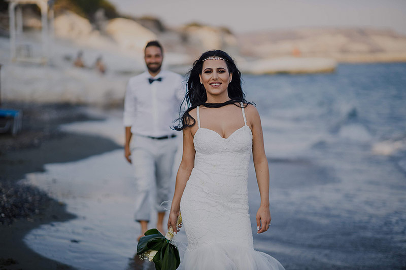 Plener na plaży Cypr ślubnie