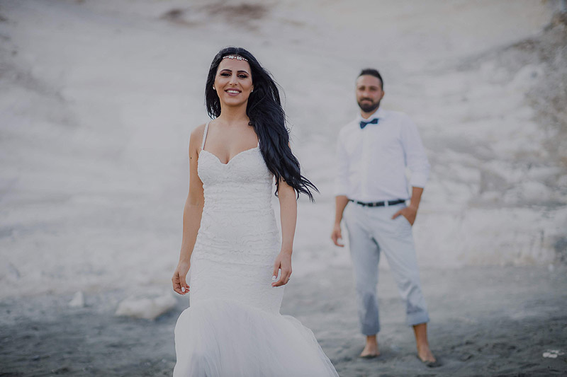 Plener na plaży Cypr ślubnie